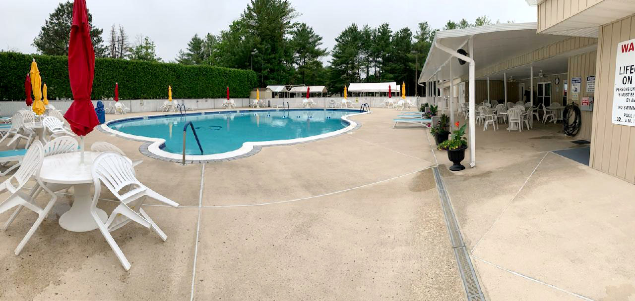 Silver Ridge Park Westerly in Toms River, NJ is a great place to retire.